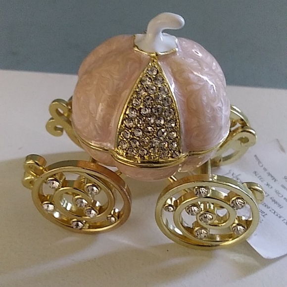 COPY - Bejeweled Cinderella Pumpkin Carriage Mini Hinged Trinket Pill Box 3" Hi… - Picture 3 of 5